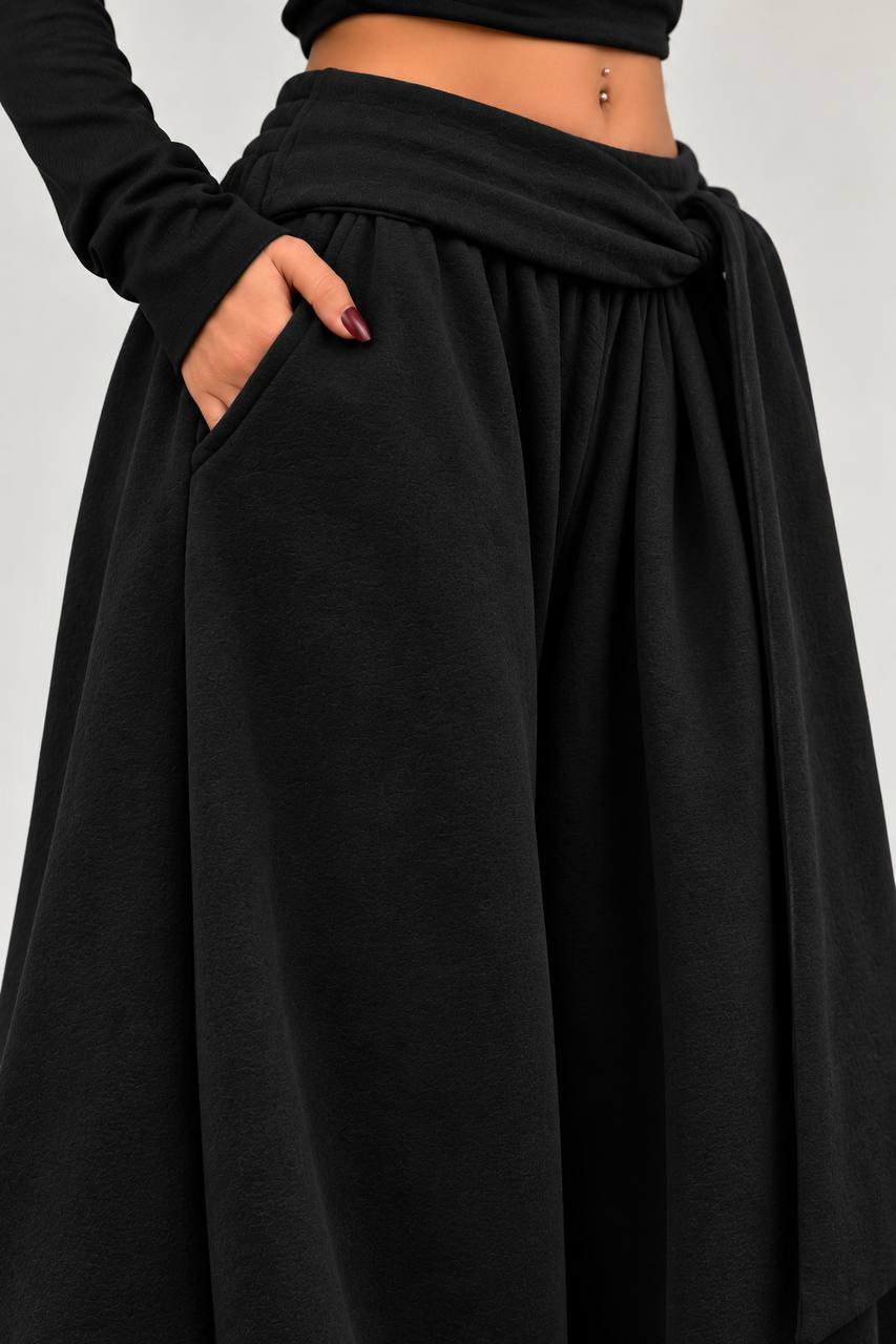 Draped Wide-Leg Pants – Black