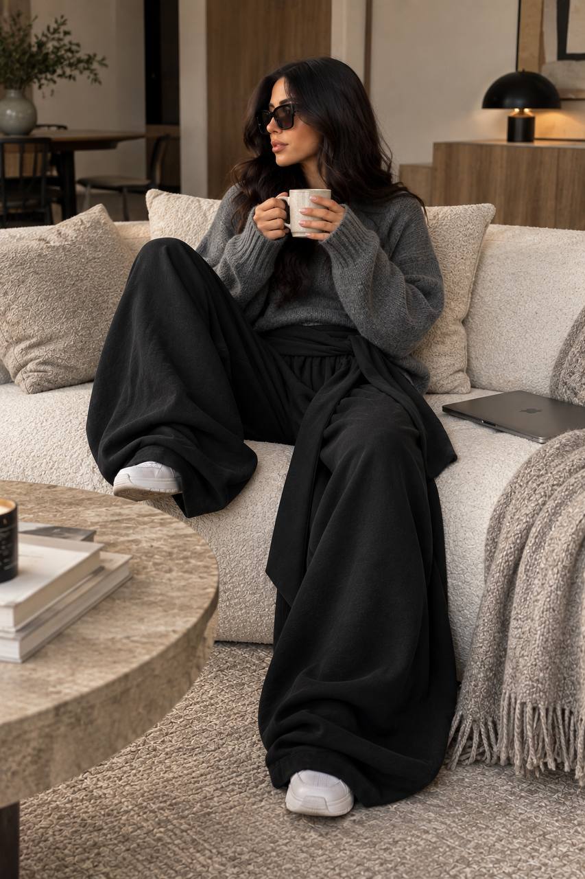 Draped Wide-Leg Pants – Black