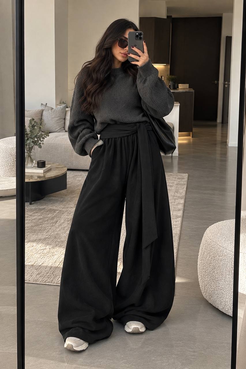 Draped Wide-Leg Pants – Black
